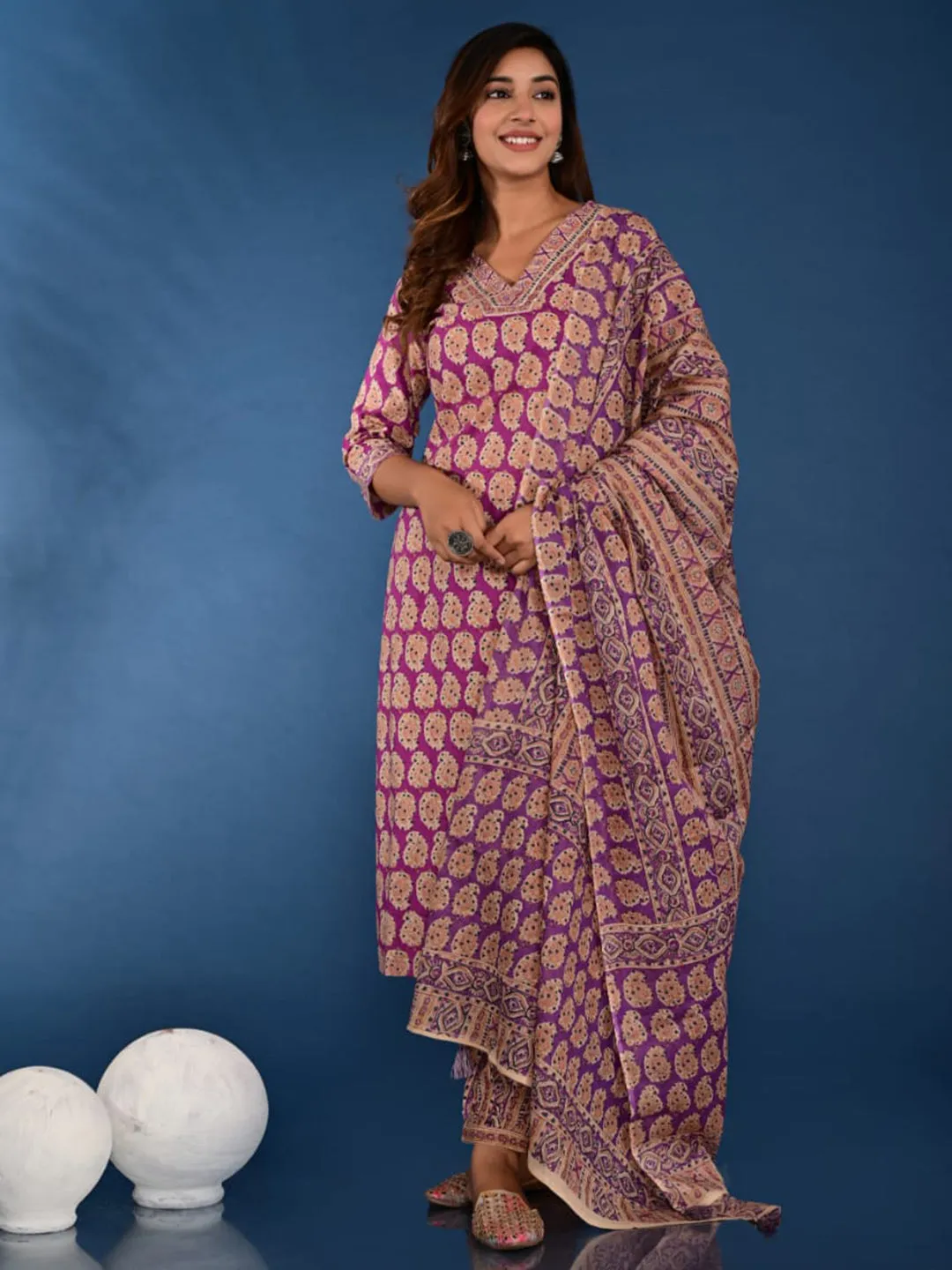 Cotton Kurta Set with Paisley Motif Print