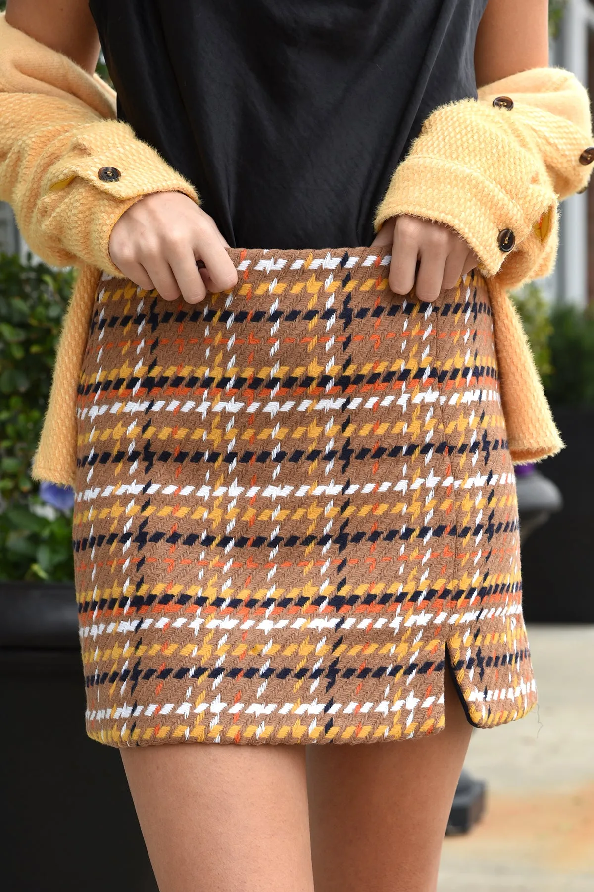 ON THE GO SKIRT