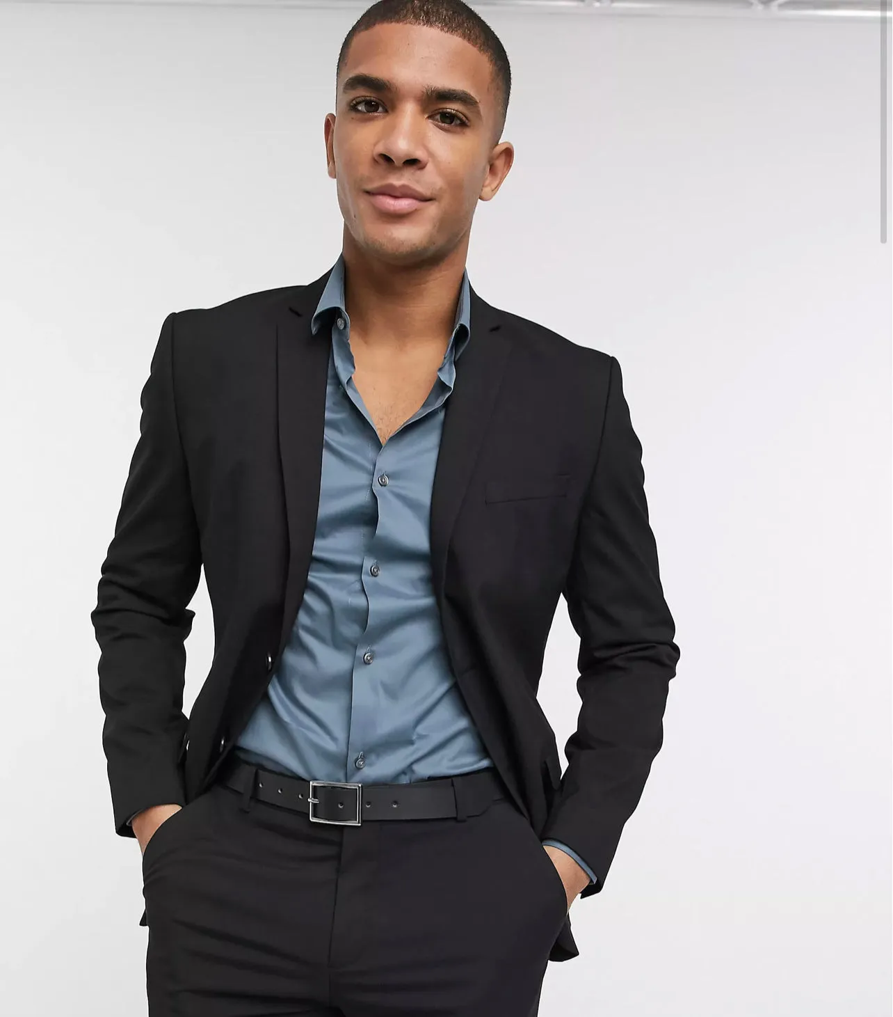 Two piece suit with stretch in slim fit black